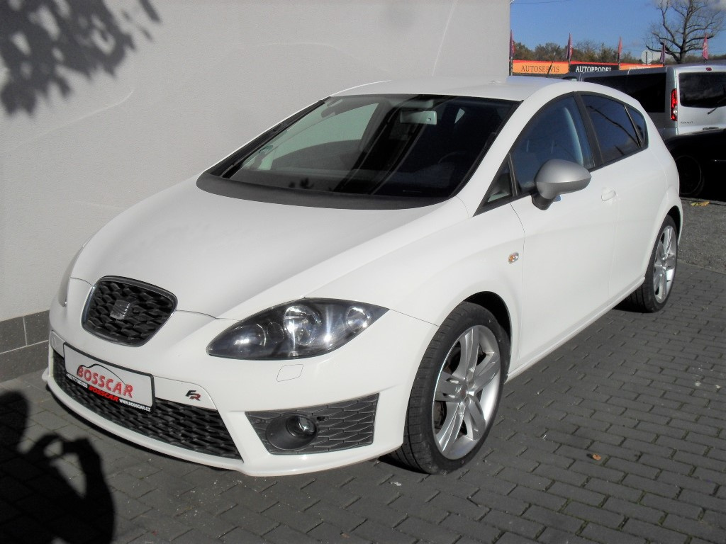 Seat Leon 2,0 TDI CR FR 125Kw Manuál AL18  159.999Kč