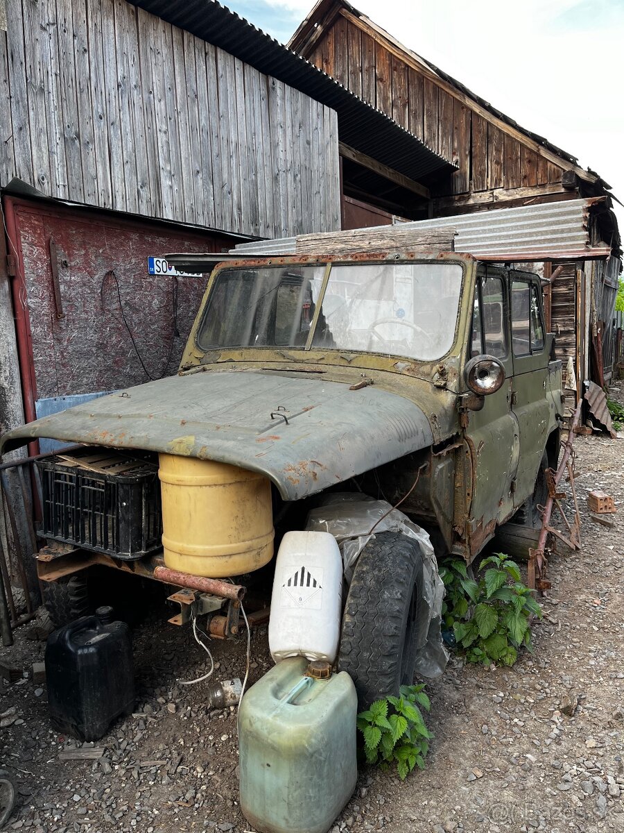 UAZ 469 na diely