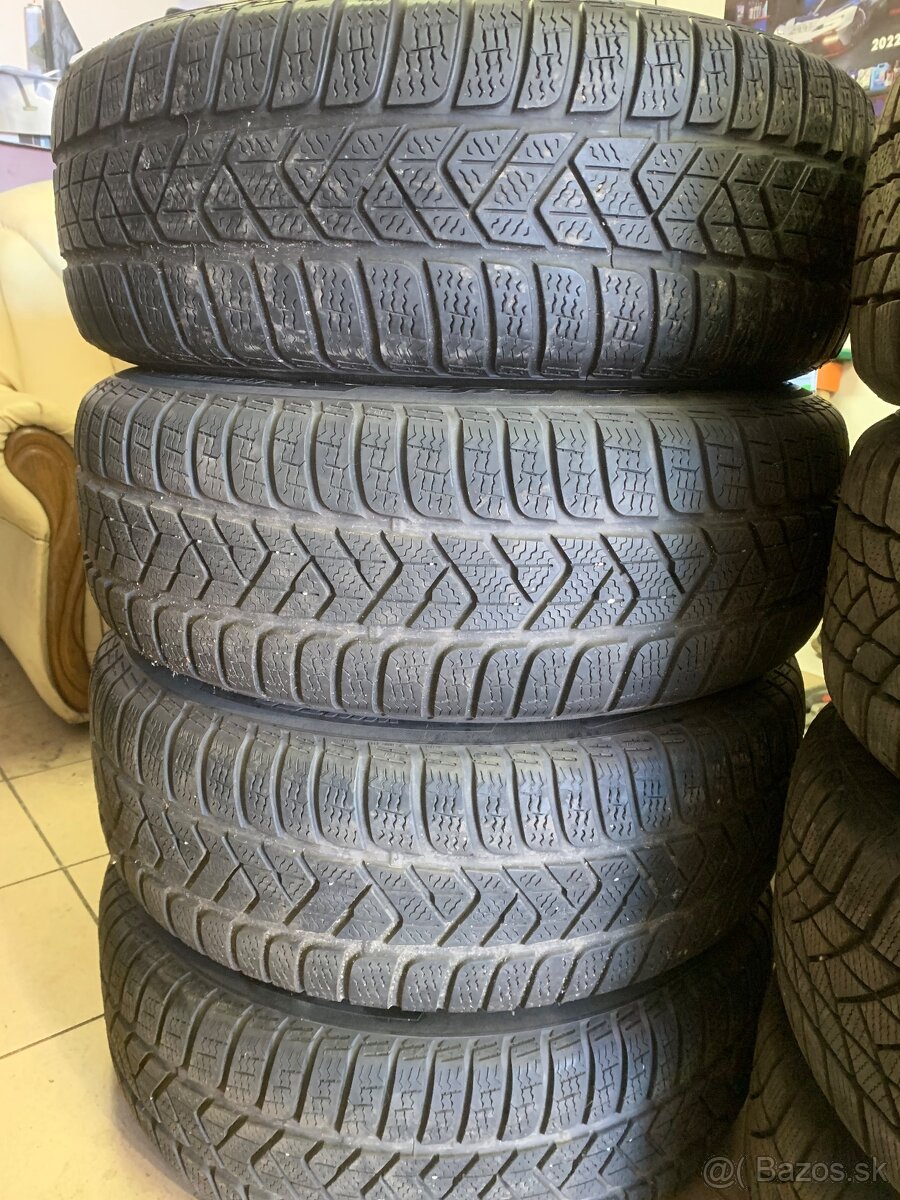 Zimné 215/60 r16