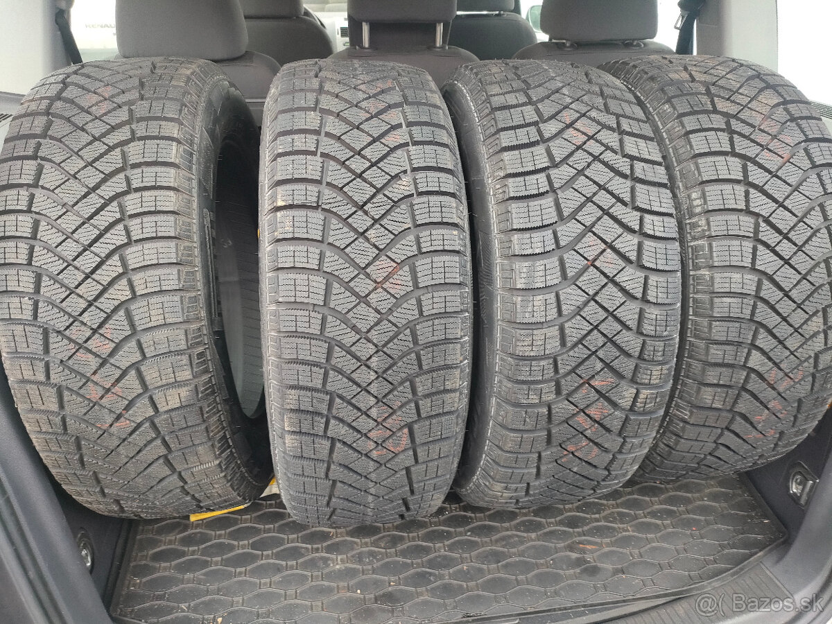 Pneumatiky 205/60 R16 96T IceZeroF PIRELLI -zimné