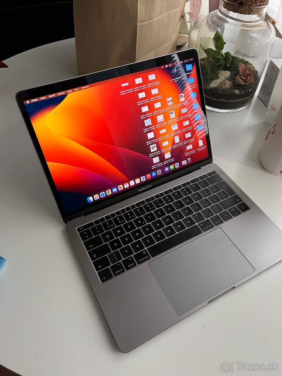 Apple Macbook pro 2017 250GB