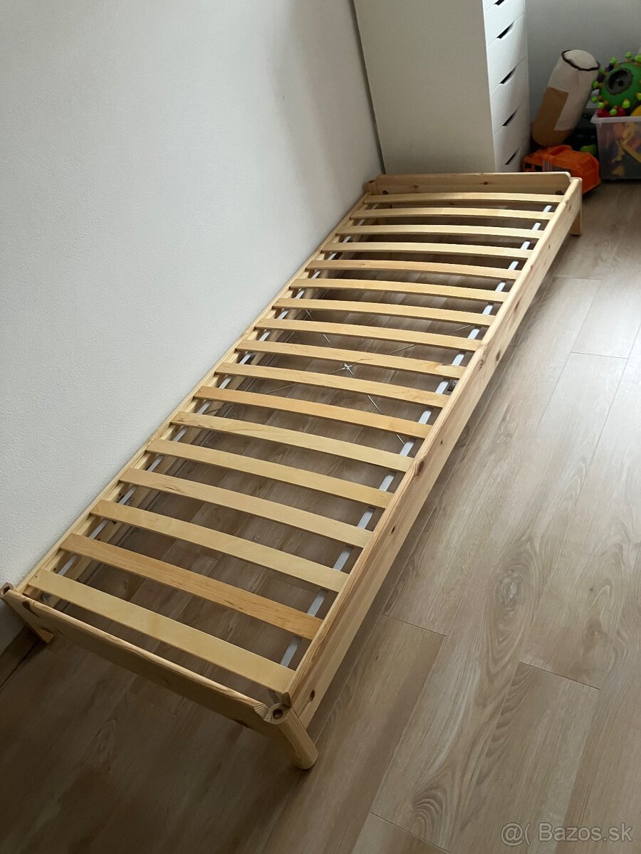 Postel 80x200 z ikea