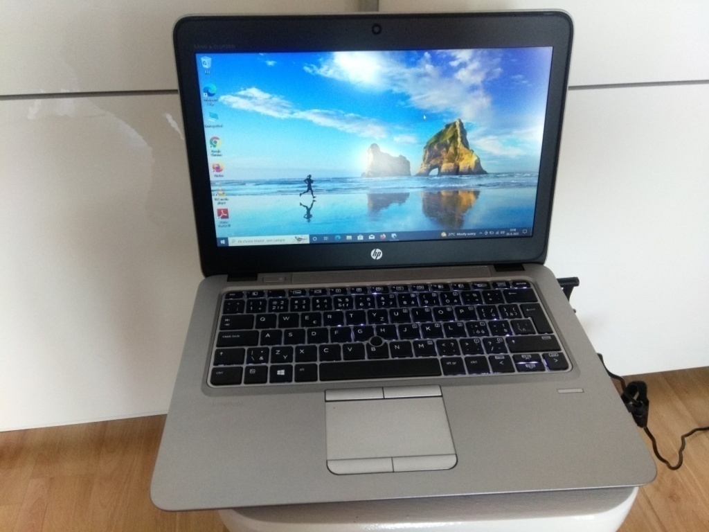 predám HP Elitebook 725 G4 , podsvietená kláv. , bez baterky