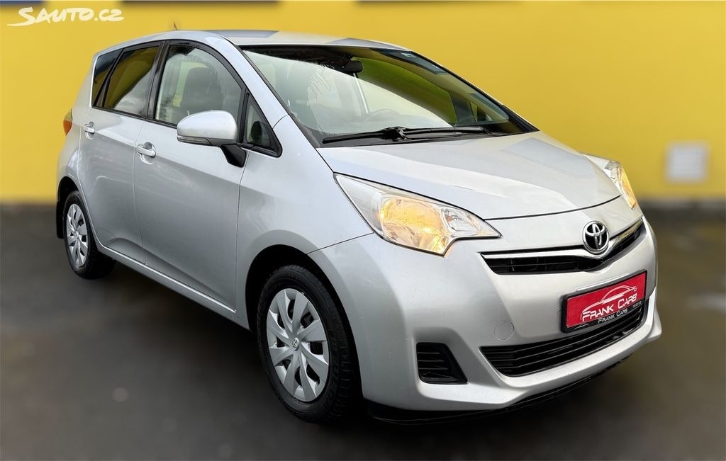 Toyota Verso S 1.3 Benzin 73 kW Automat r.v.2014