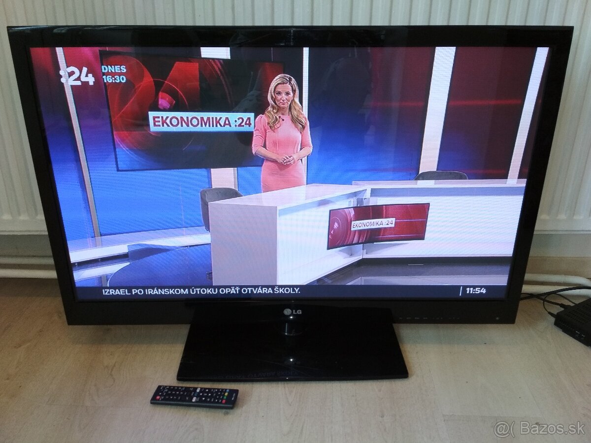 Plazmový televízor LG 42PJ550, 107cm, ciarky na obrzovke