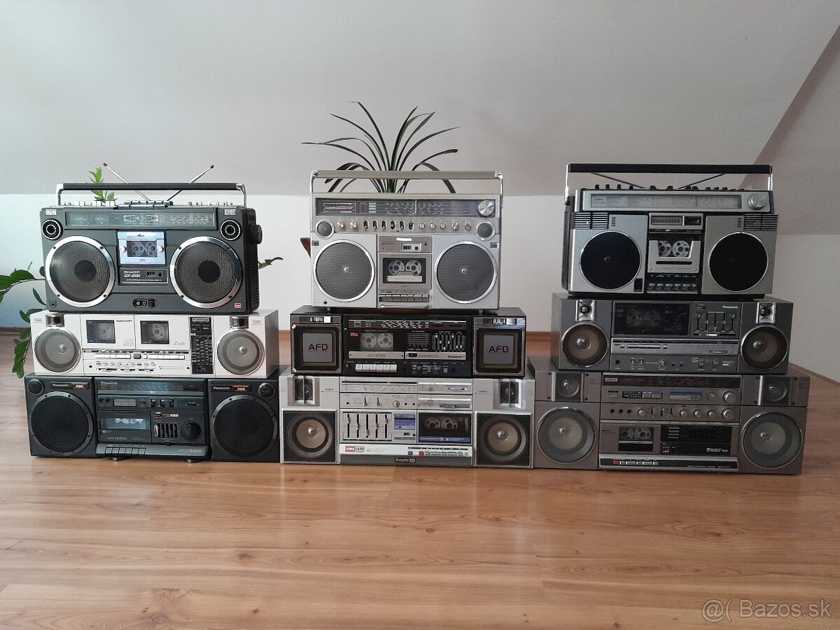 boombox,rádiomagnetofon