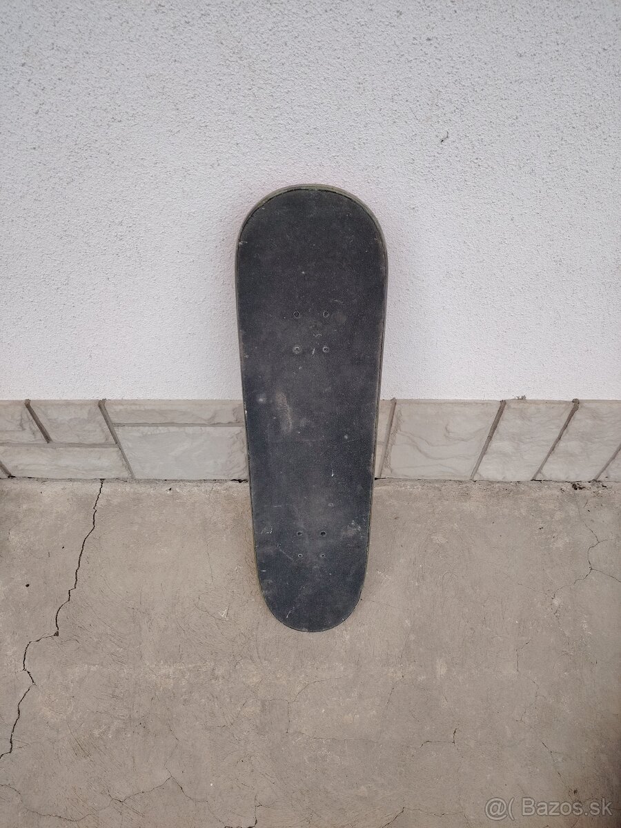 Skateboard