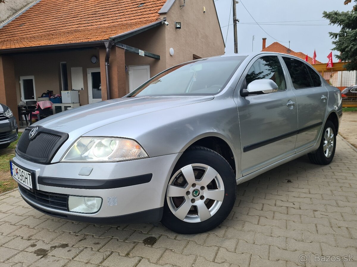 Škoda Octavia II 1.8 TSi Ambiente M6 160k (benzín) kup. SR