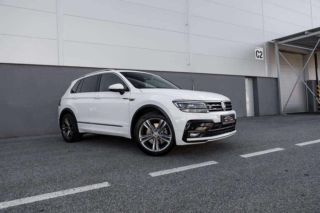 Volkswagen Tiguan R-line 2.0TDI 140kW SCR 4Mot DSG7 10/2019