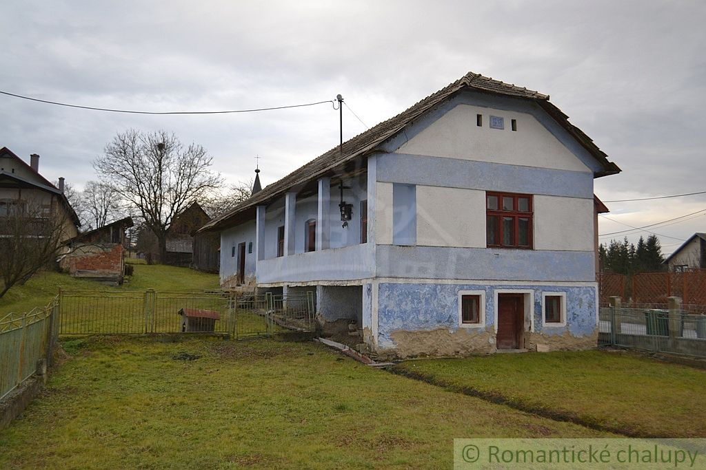 Pôvodný gazdovský dom s verandou- Okrúhle