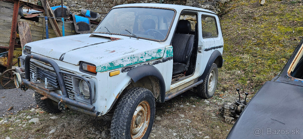 Lada Niva 1,7i  karoséria - diely