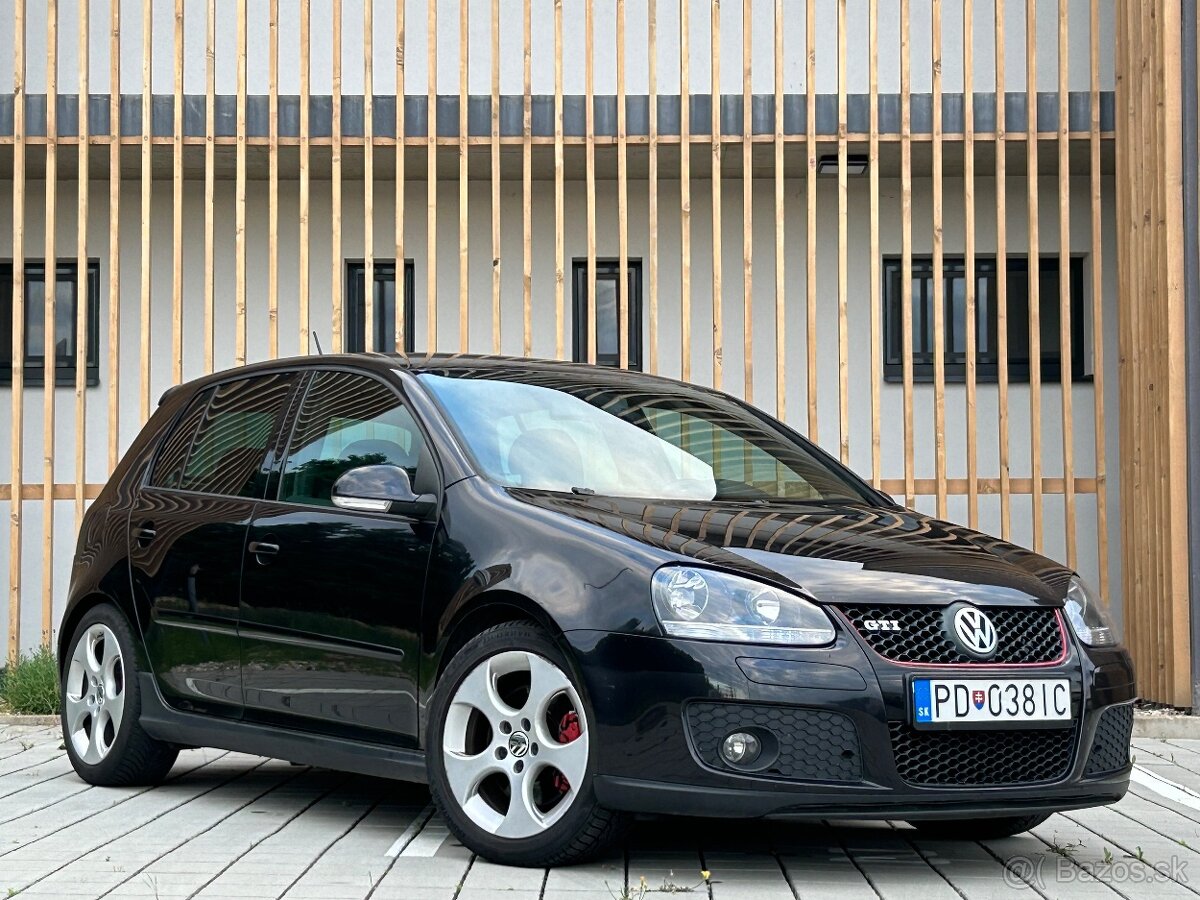 Volkswagen Golf GTI