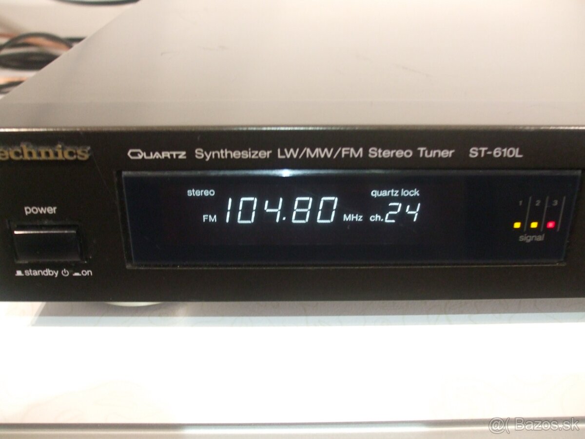 TECHNICS tuner ST-610L, s 24 predvolbami. Vyroba Japan