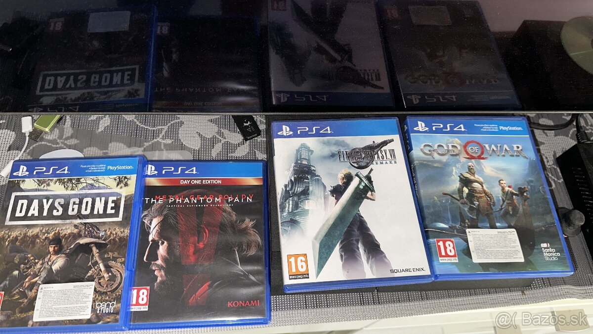 ps4  GOW METAL  GEAR SOLID  PS4