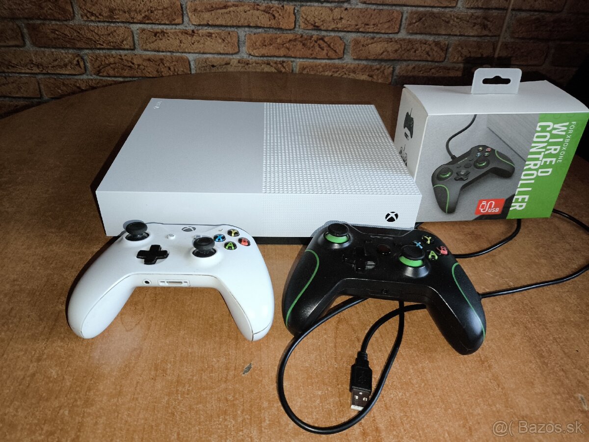 XBOX One S (1TB) + 2x ovládač