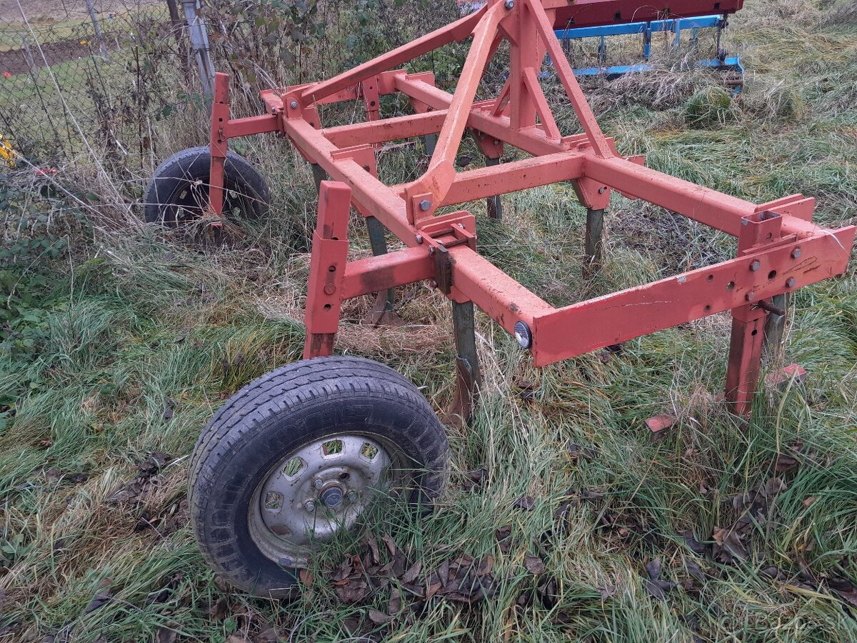 Radličkový podmietač, kyprič 3m, 7 radlíc Lemken, Smaragd