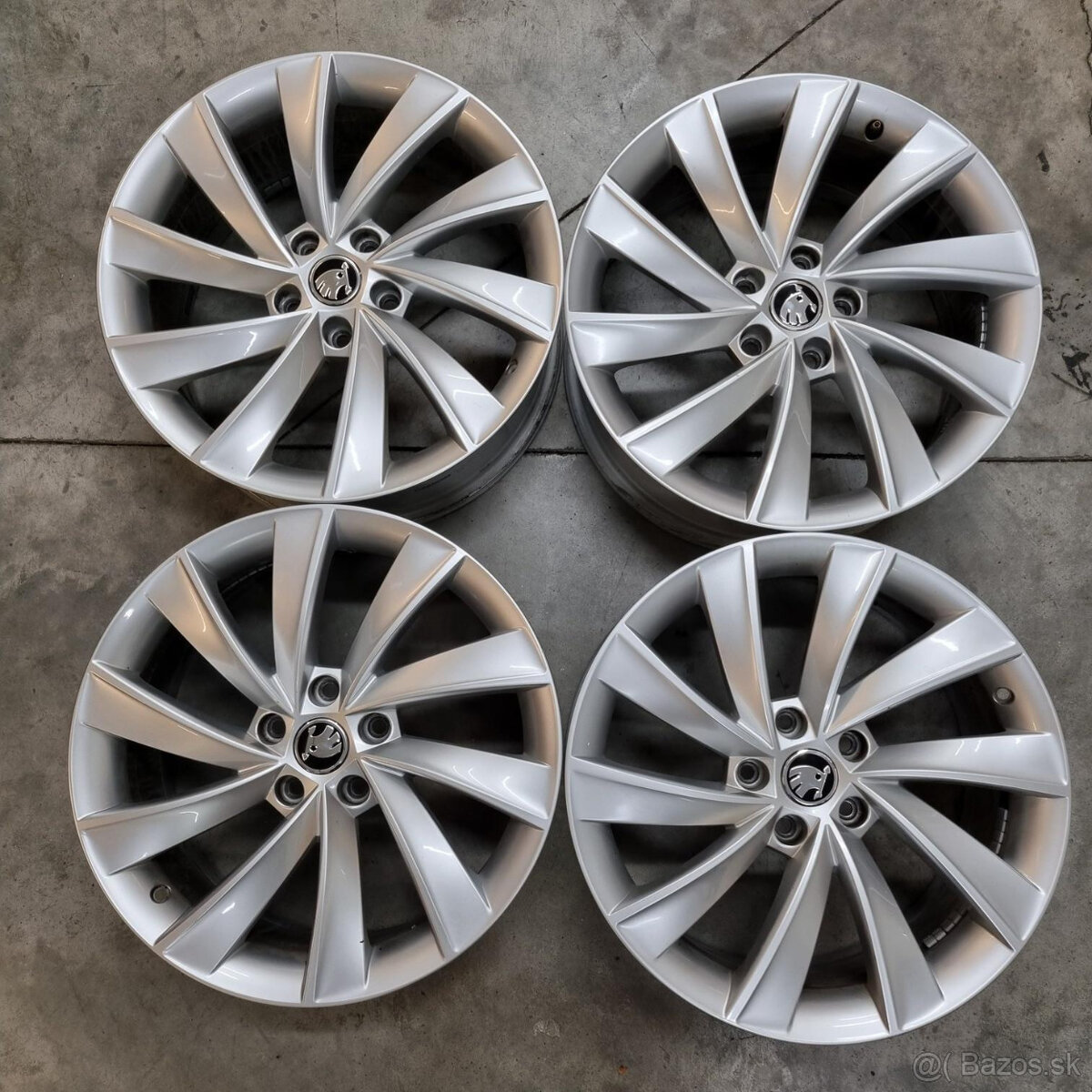 Originál ŠKODA SUPERB disky 5x112 R18 ET44