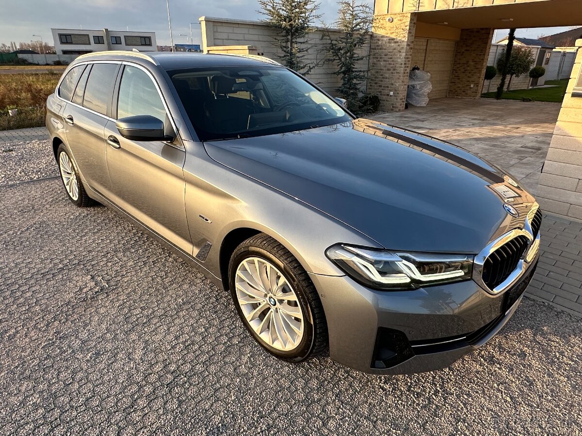 530e xDrive Touring,Hybrid,HEAD-UP,VIRTUAL,LED MATRIX