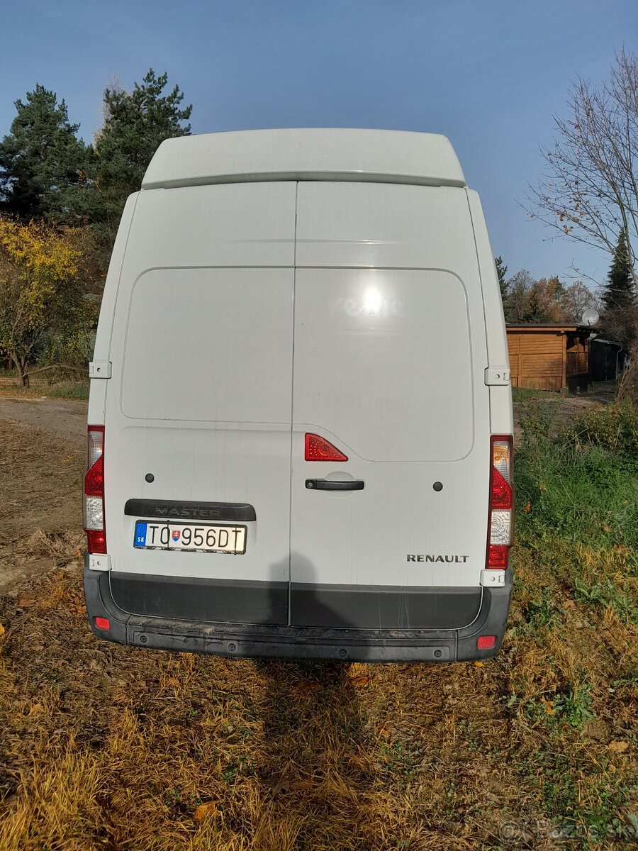 Predám Renault Master 2,3