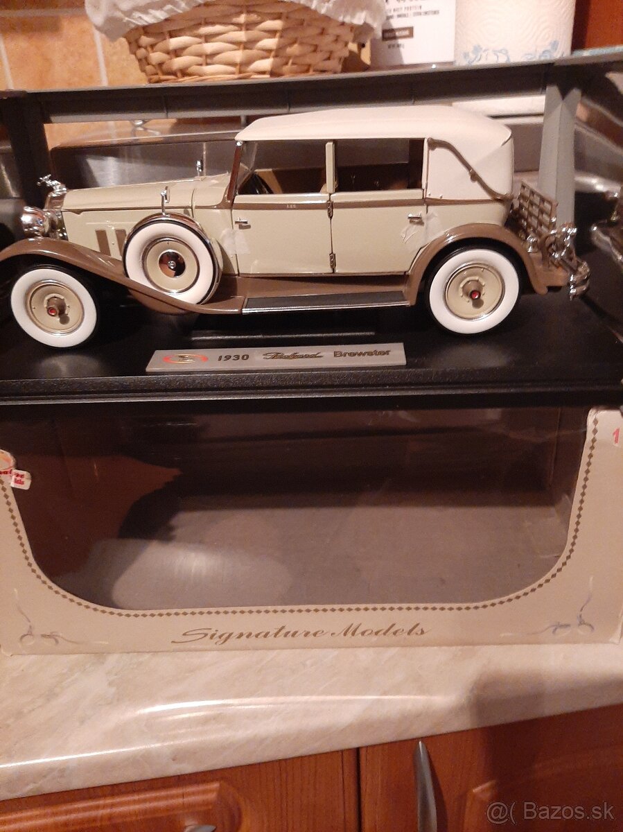 1:18 Packard Brevster 1930 Signature