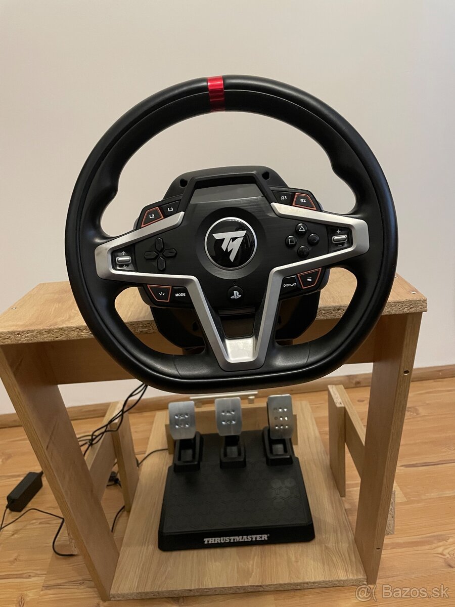 Predám volant na PC/PS Thrustmaster T248