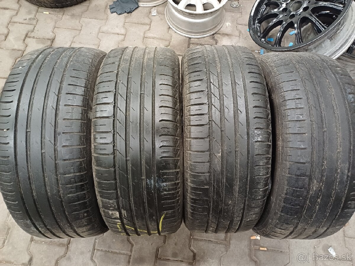 235/55R17 Nokian letné