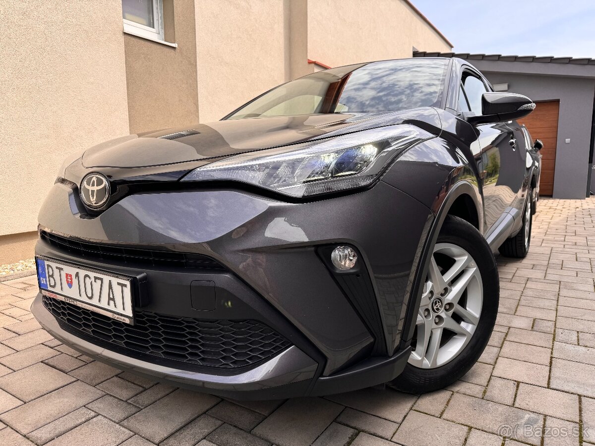 TOYOTA C-HR, 1,2 TURBO, BENZÍN, MANUÁL, 7/2020, 64 900 KM