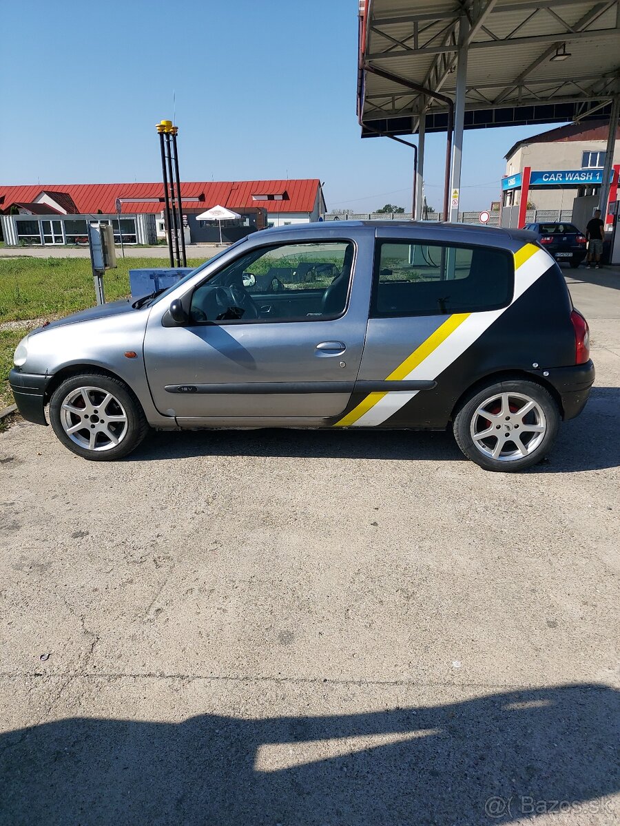 Renault Clio 1,6 16v Rally