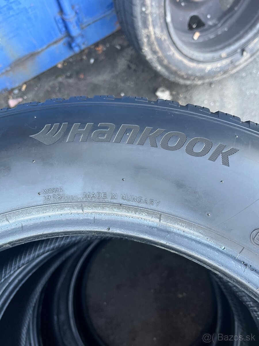 Hankook Winter icept evo 3  215/65 R17 Zimné