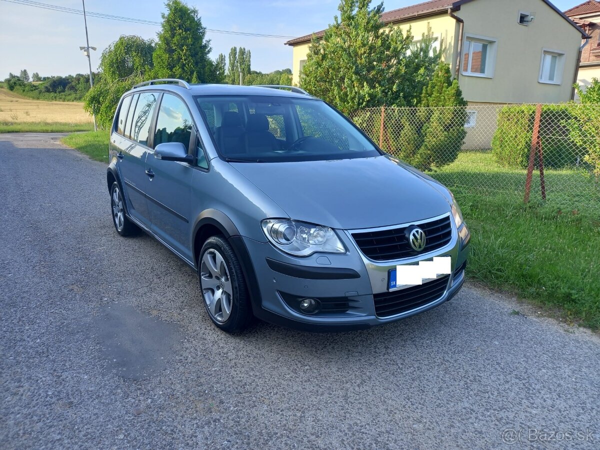 Volkswagen Touran Cross 2.0 TDi,125Kw(170Ps)DSG,HIGHLINE