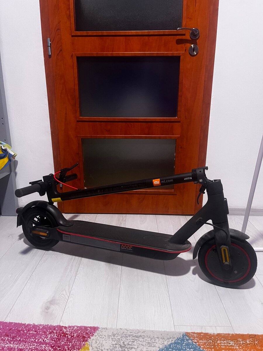 Elektrická kolobežka Xiaomi Mi Electric Scooter Pro 2