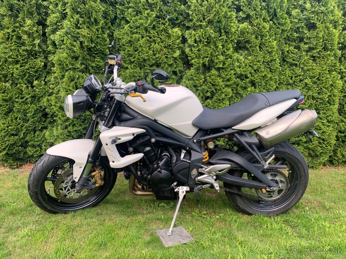 Triumph street triple 675