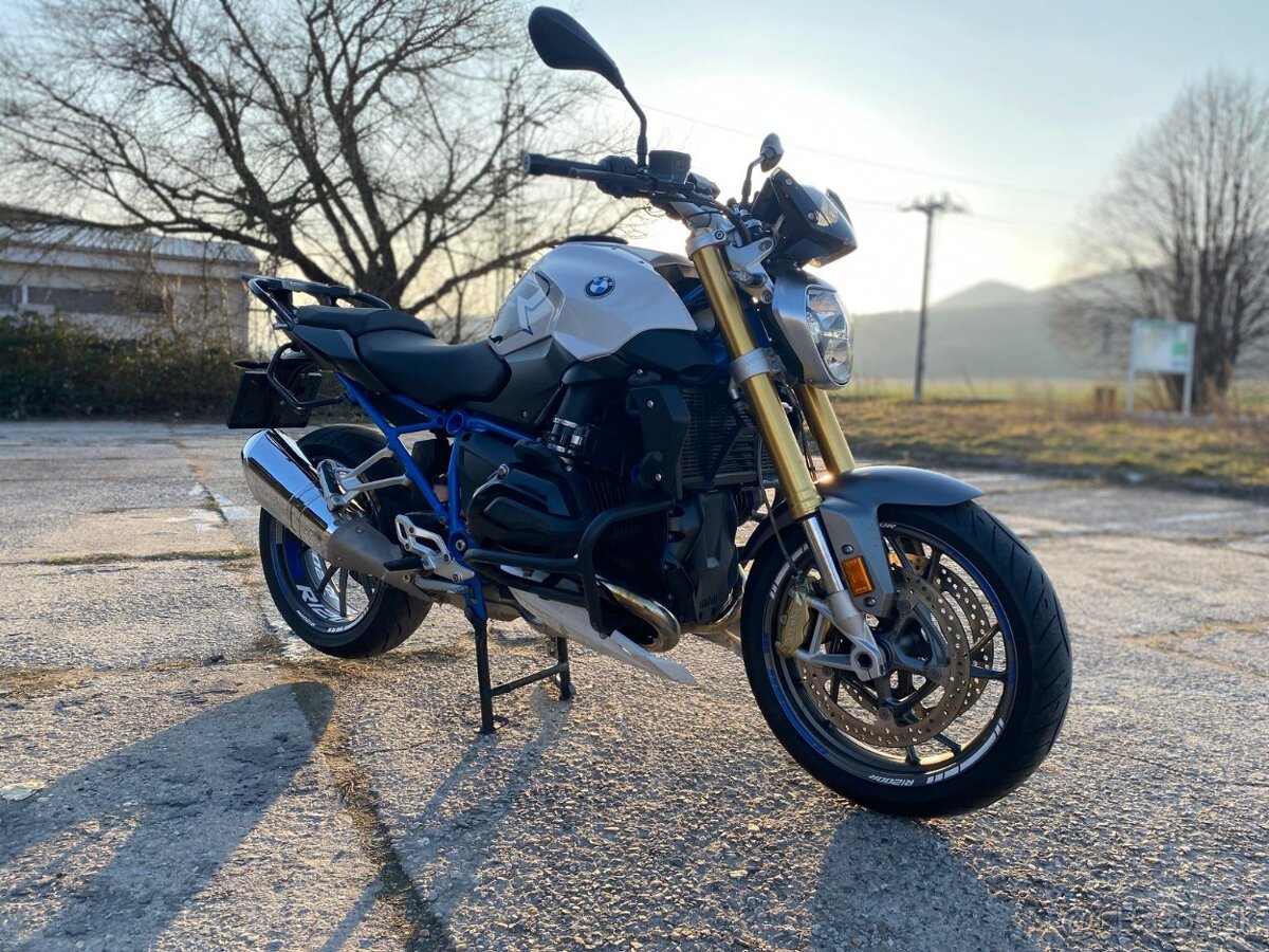 BMW R1200R