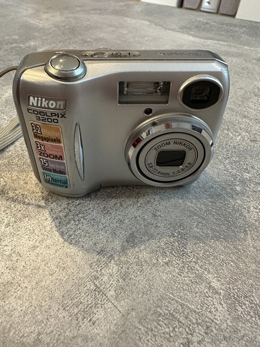 Nikon Coolpix 3200