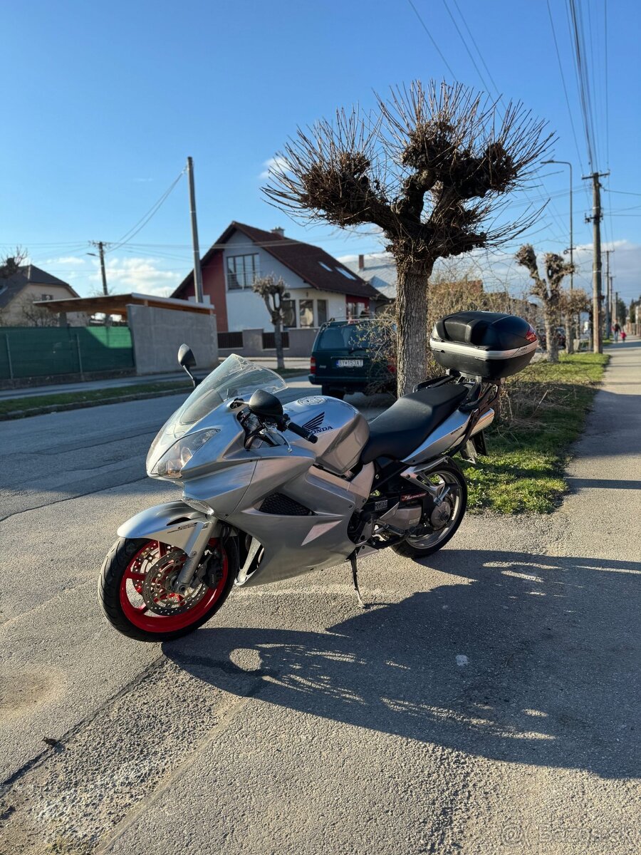 Honda VFR 800 '06