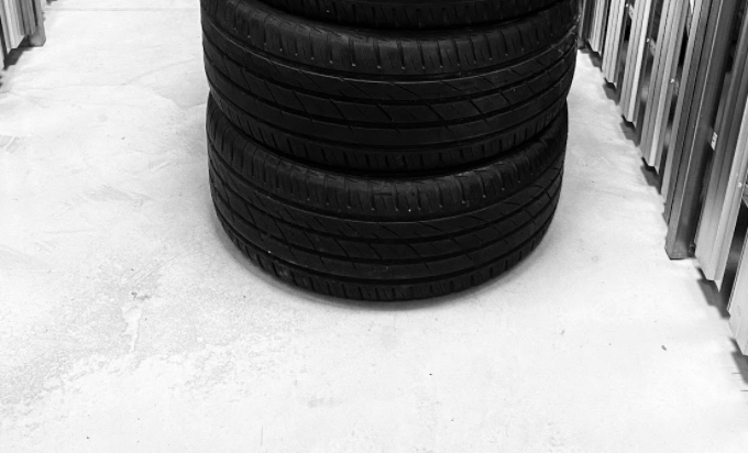 Predám pneumatiky Sebring 225/45 R17 W