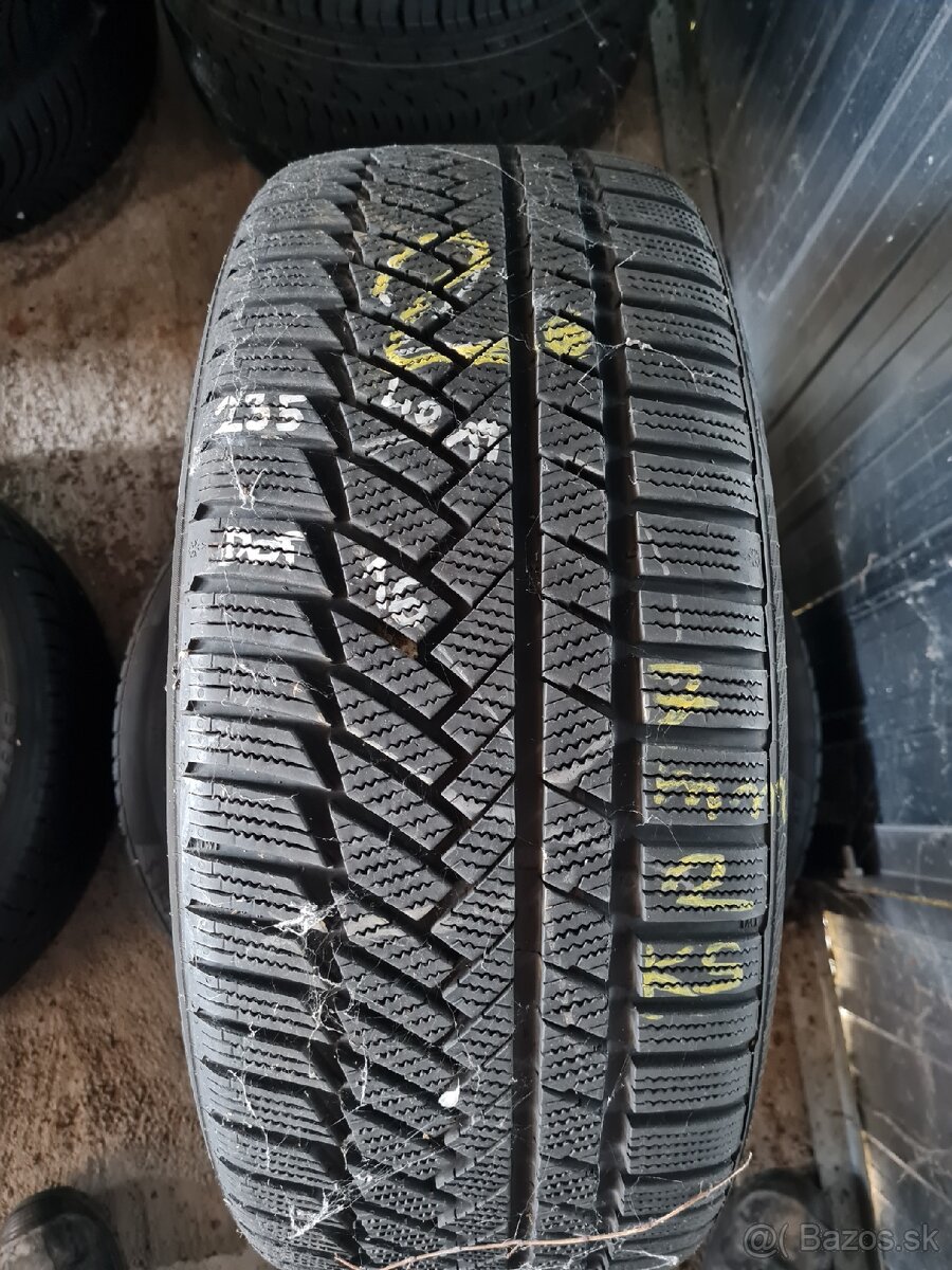 Zimná 235/40 R19