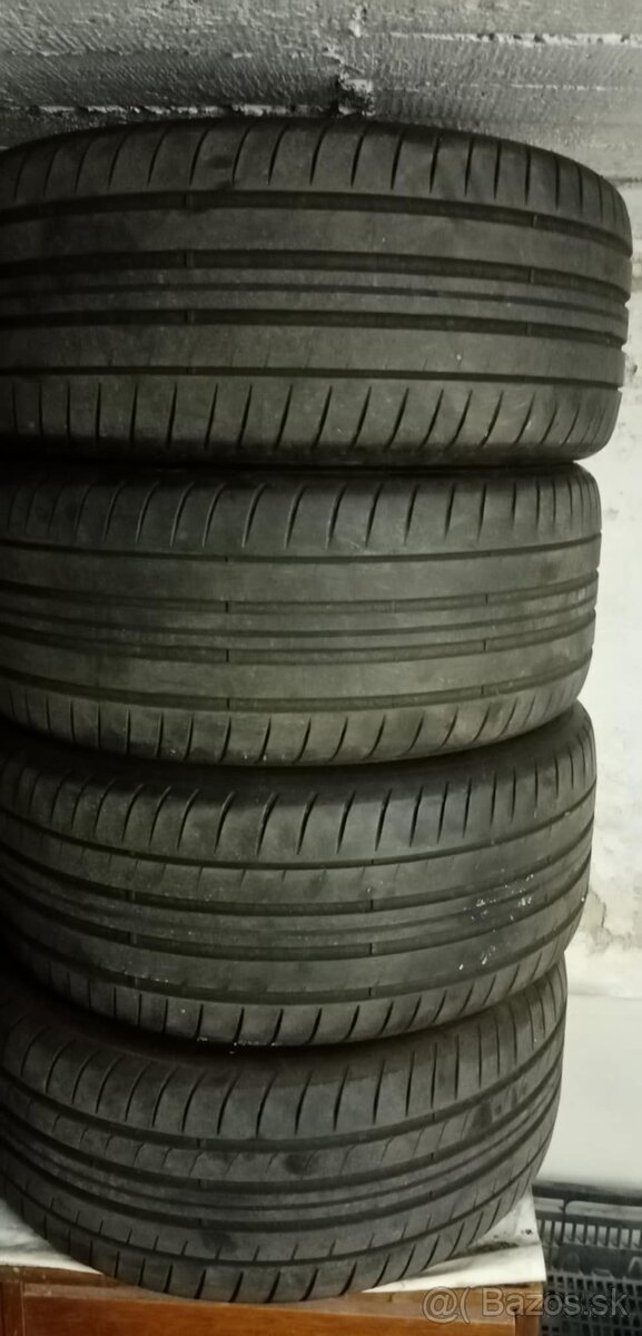 Predám letné pneumatiky Goodyear Eagle F1 (245/40R18) 4 kusy