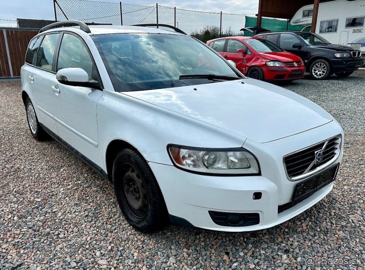 Volvo v50 1.6D 80kw VEŠKERÉ NÁHRADNÍ DÍLY