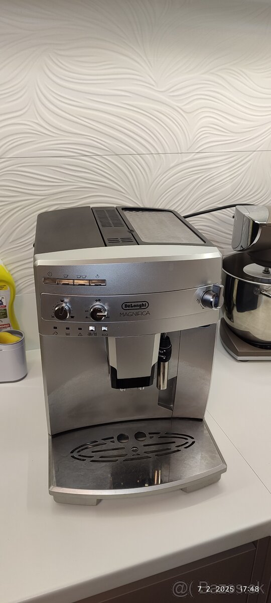 Delonghi magnifica