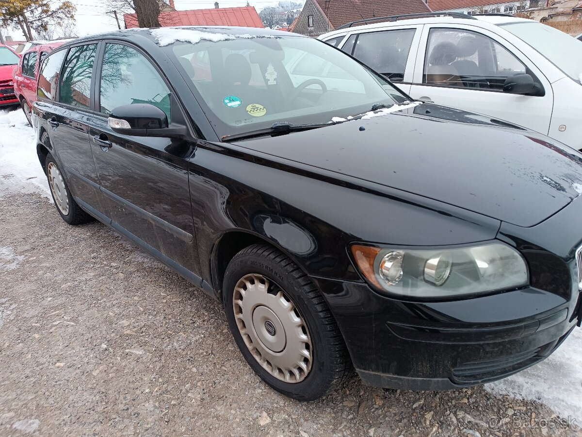 Volvo V50 2.0D 100kW r.v. 2007 - náhradné diely