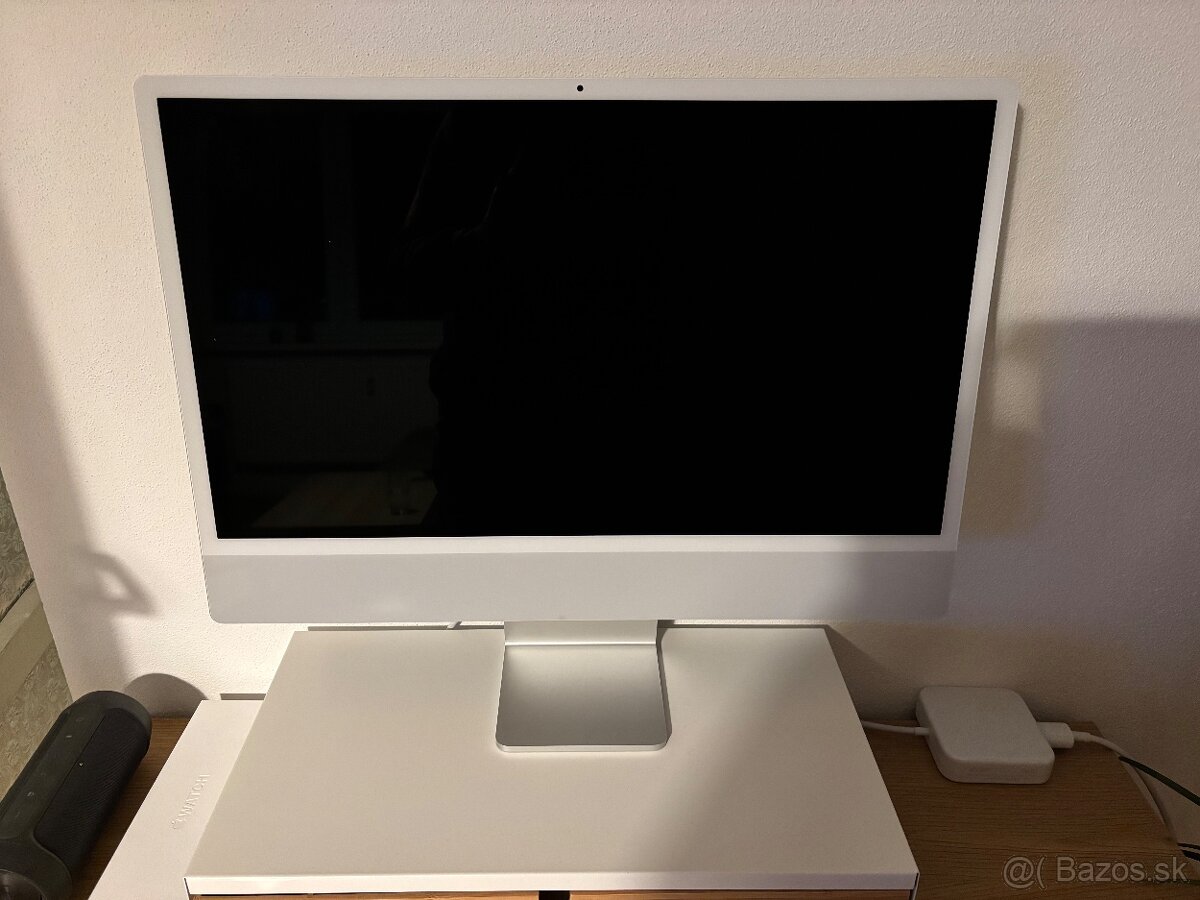 predám iMac 24 M1 Silver/8C CPU/8C GPU/16GB/256GB/KB-SL/SLK