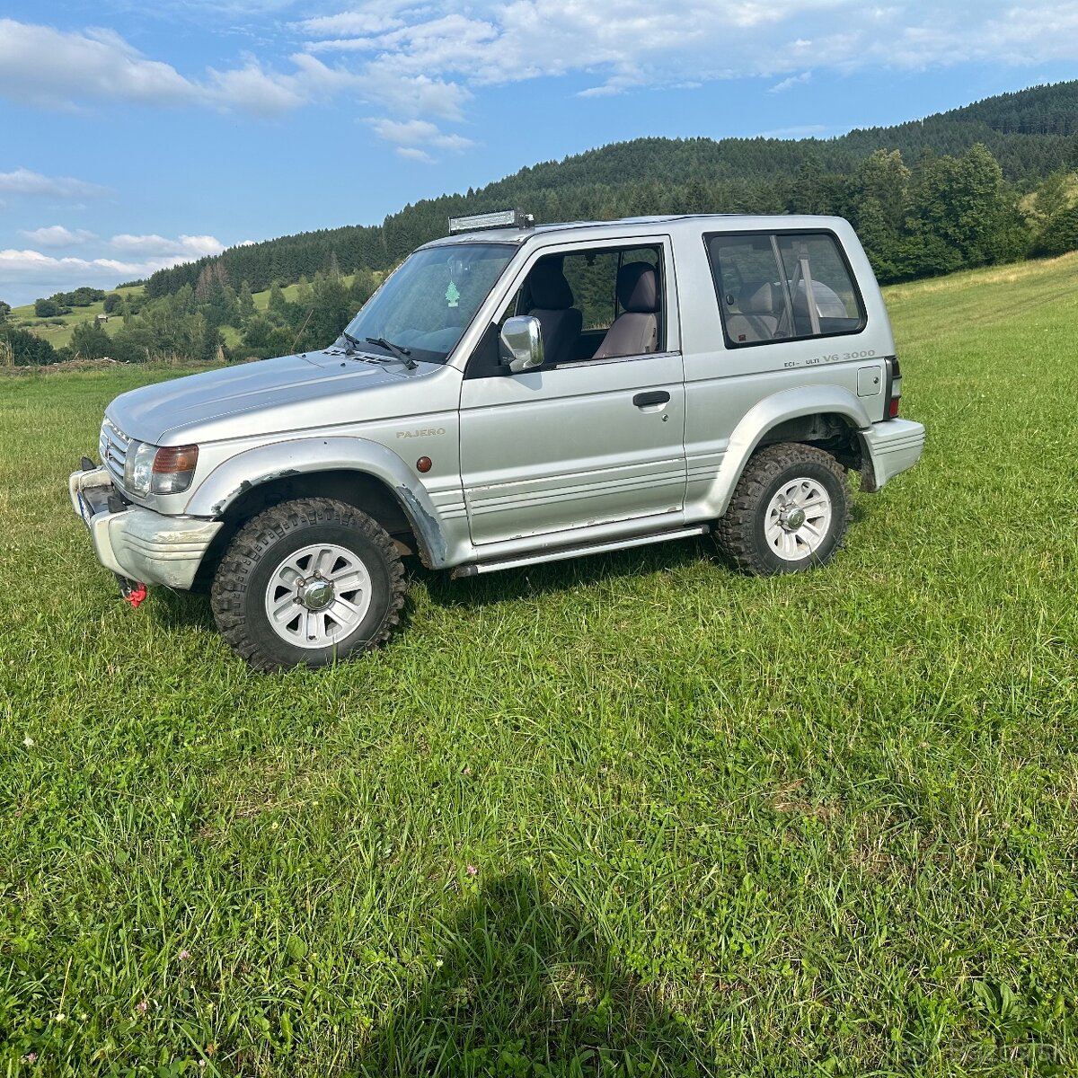 Predám Mitsubishi Pajero 2