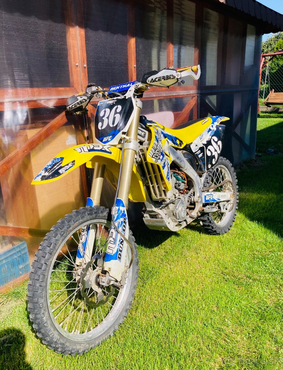 Suzuki rmz 250