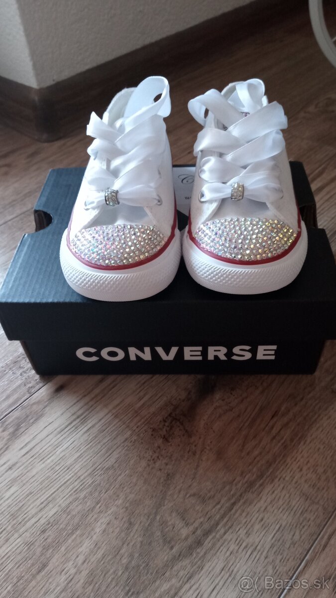 Converse crystal č. 24