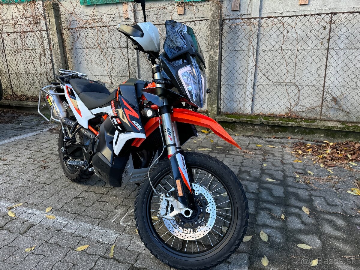 Predám KTM Adventure 890R