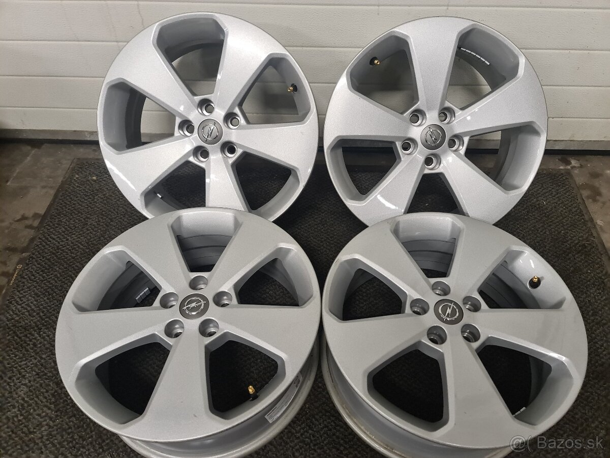 5X105 R17 OPEL-GM ALU DISKY