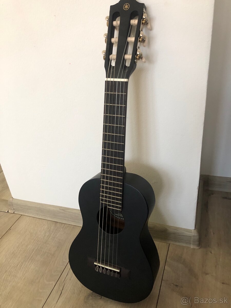 Guitalele Yamaha