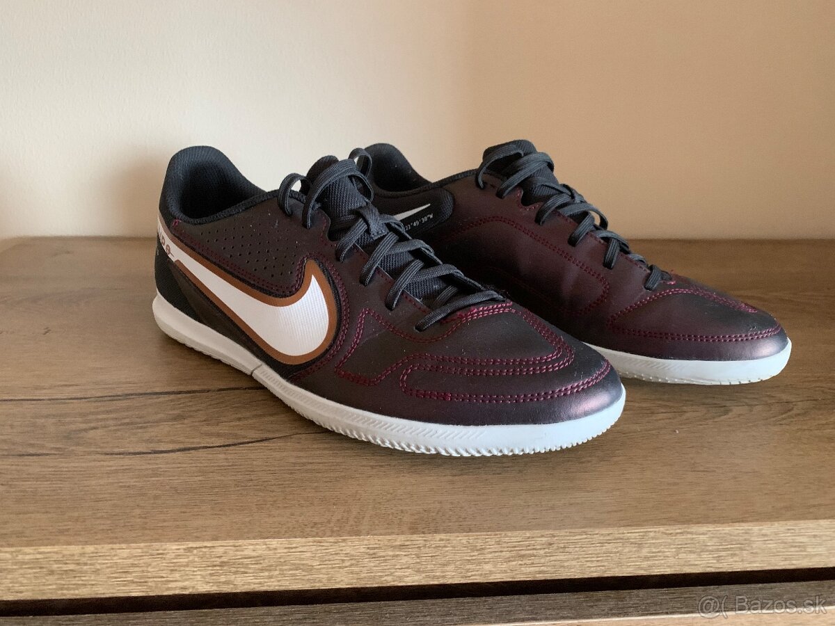 Halovky Nike Tiempo