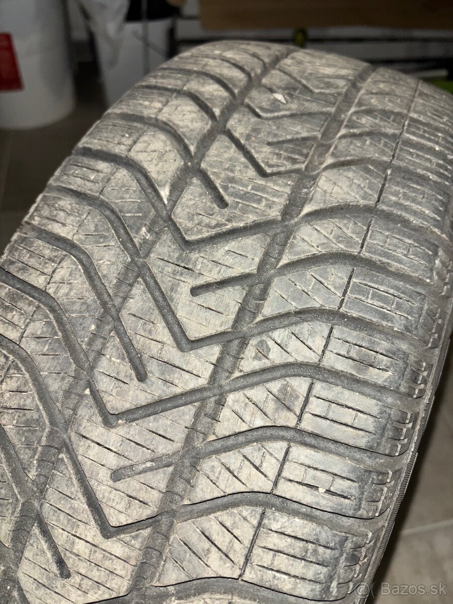 Pirreli Snowcontrol 205/55 R16